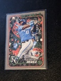 2024 Topps Holiday #H3 Salvador Perez Silver Glitter Kansas City Royals