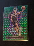 2023-24 Panini Mosaic De'Aaron Fox Green Mosaic Prizm #163 Sacramento Kings