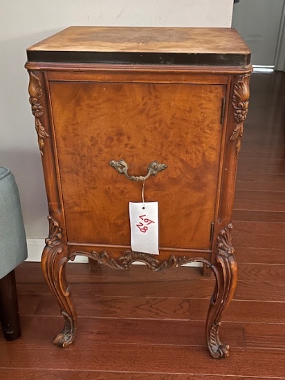 French Style 1 Door Stand