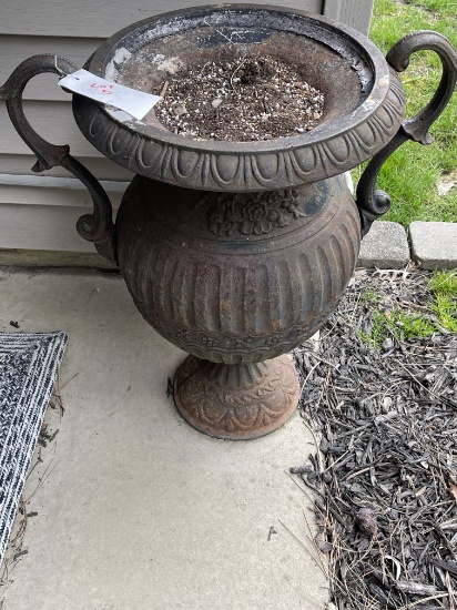 Cast Iron One Piece Garden Urn