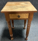 Wonderful Sheraton Single Drawer Dainty Maple Nighstand Ca. 1820s