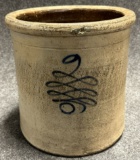 Antique Gray Stoneware Salt Glazed 2 Gallon Crock w Ornate Squiggly Design