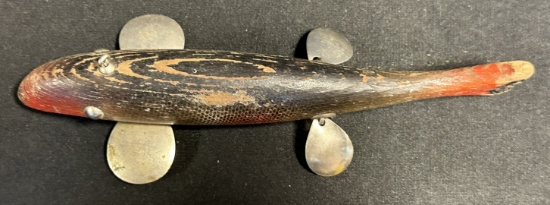 Unknown Sucker Fish Hand Carved 7" Wooden Fishing Decoy