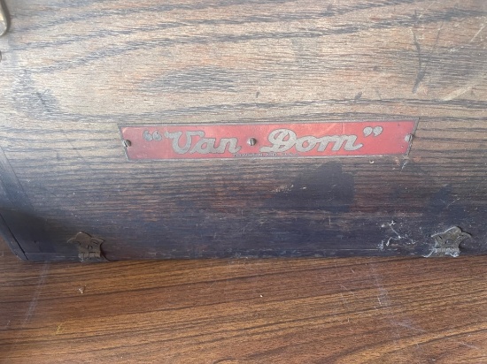 VAN DORN