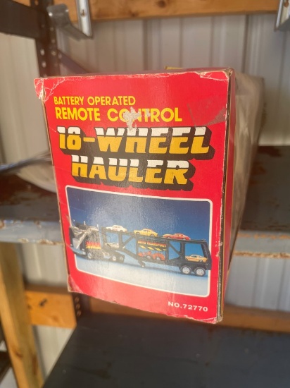BATTERY CONTROLLED  18 WHEELER