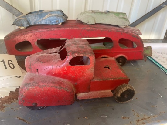 STRUCTO? CAR HAULER W/ RAMPS AND 3 CARS