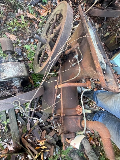 6HP MCCORMIK DEERING M BROKE FLYWHEEL