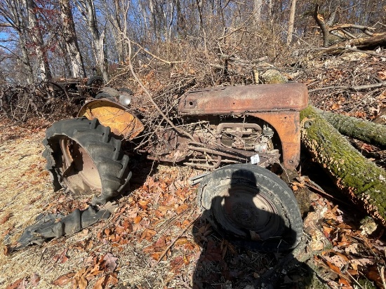 FORD 8N W/ TACHOMETER