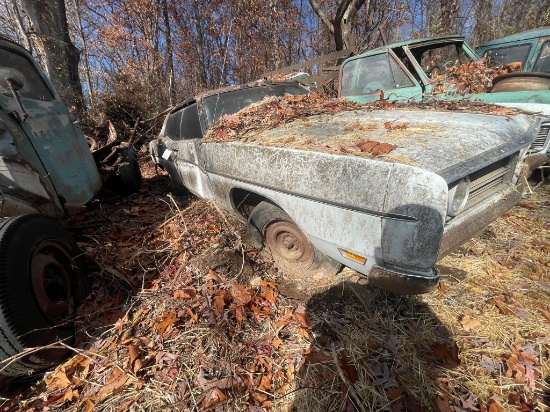 FORD CROWN VICTORIA 4 DOOR