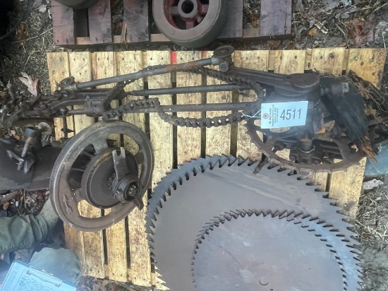 WADE SAW RIG AND ABOUT 10 SAW BLADES
