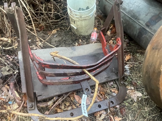 FORD FRONT GRILL BUMBER AND IH HITHC