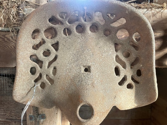 CAST IRON EQUIPMENT SEAT