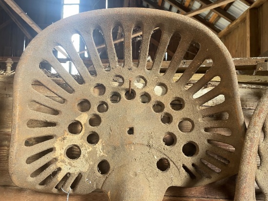 CAST IRON EQUIPMENT SEAT