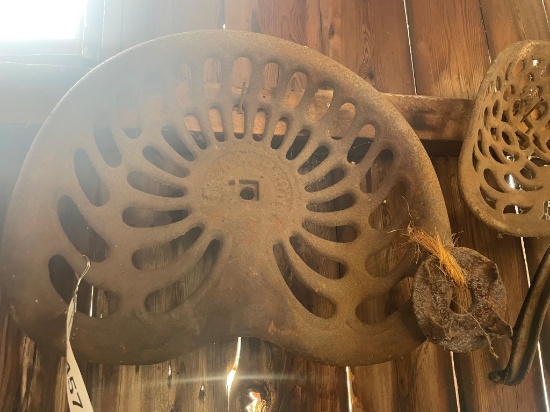 CHAMPION CAST IRON SEAT