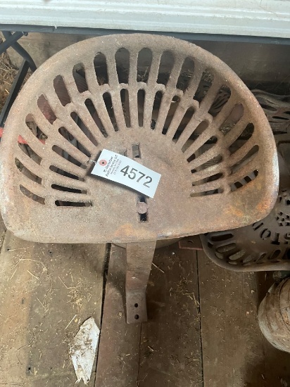 CAST IRON EQUIPMENT SEAT