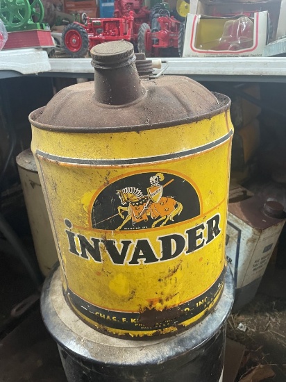 5 GAL INVADER OIL CAN