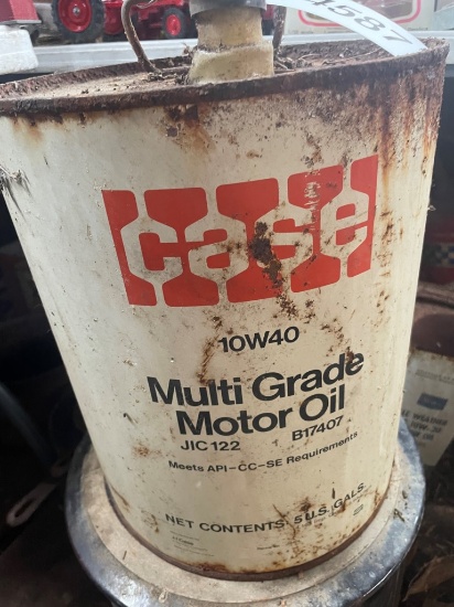 CASE 5 GAL 10W40 OIL CAN