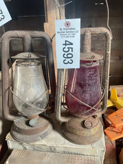 2 DEITZ LANTERNS