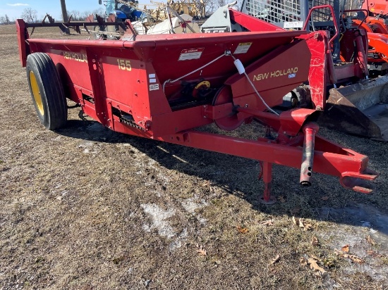 NH 155 Manure Spreader