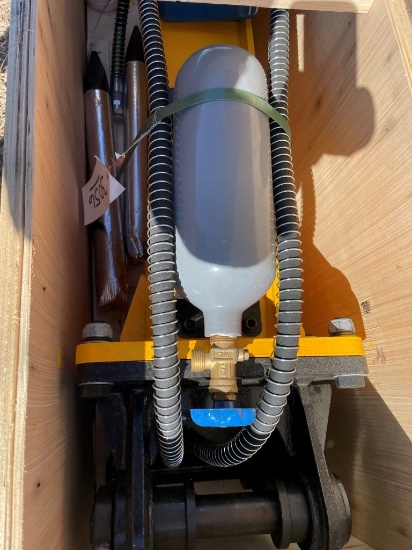 Toft 530 Breaker