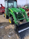 2006 JD 3520 W/ Cab & Loader & Clamshell Bucket 680Hrs Good Condition