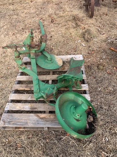 John Deere M 1 Bottom Plow