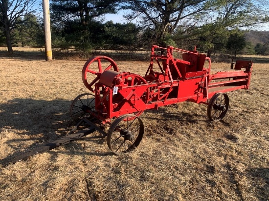 IH Haypress, ready to use with blocks