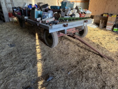 Flat bed wagon 13'6"x7'