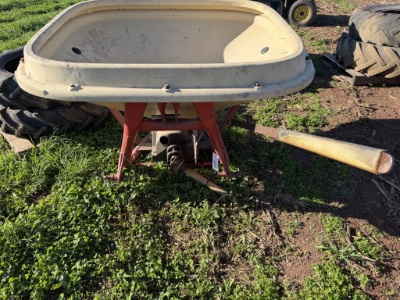 3 Point Hitch Fertilizer spreader