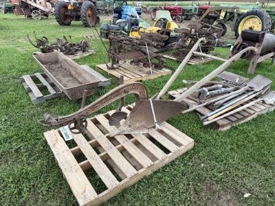 Hamburg Chilled Plow Horse plow