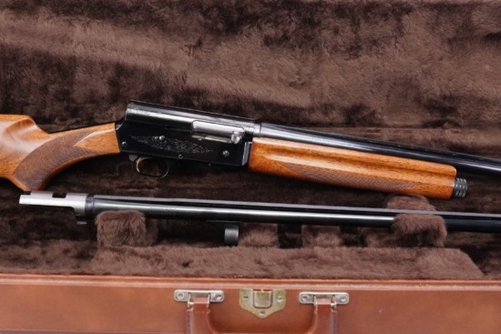 Japanese Browning Auto 5 Light Twenty engraved Shotgun & Box