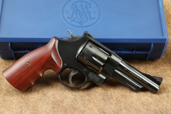 Smith & Wesson Model 25-13 Mountain Gun .45 Colt 4” Blued Revolver 2005, Box & Accessories