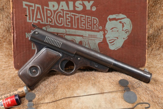 Vintage 1950s Daisey Targeteer Number 118 Air Pistol BB Gun W/ Box, 2x Targets & 2x Ammo Loads