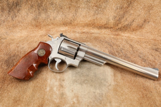 Smith & Wesson S&W Model 657 The .41 Magnum Stainless 8 3/8