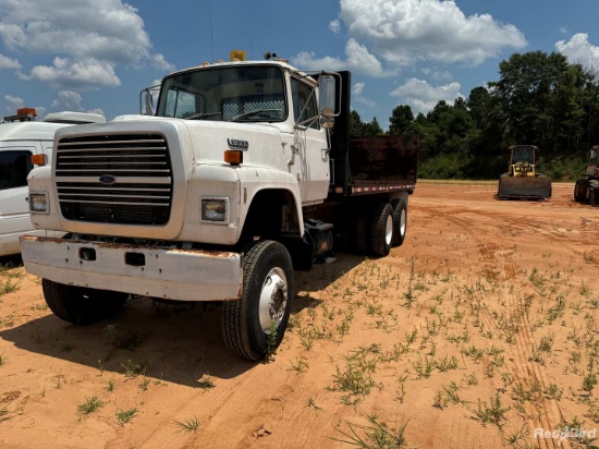 1987 FORD L8000