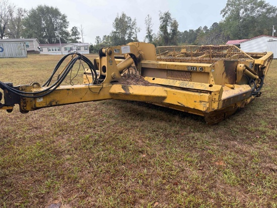 2001 John Deere 1812 C Scraper Pan