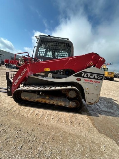 2017 Takeuchi TL12V2