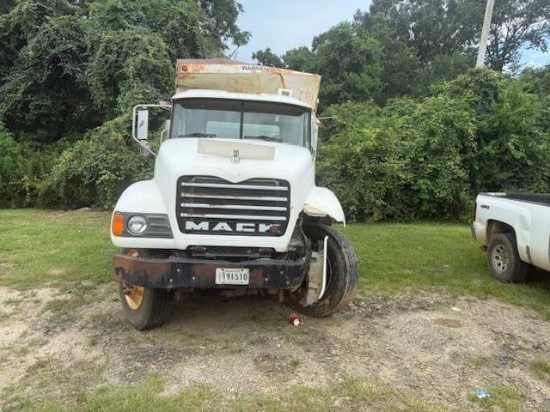 2006 Mack CV CV700 Dump Truck