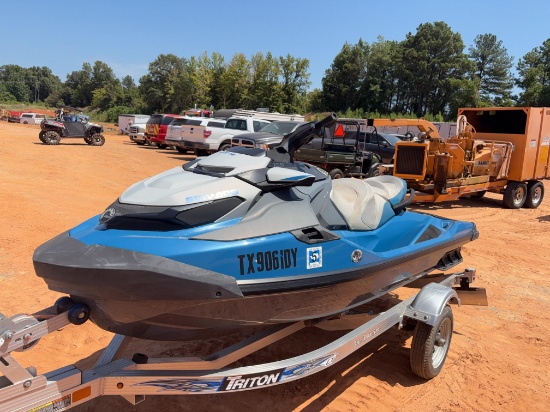 2018 Sea Doo ID # YDV04072K718 2017 Triton Trailer