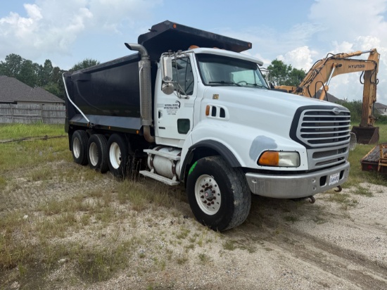2007 Sterling L9500 Series Truck, VIN # 2FZHAZDE47AY49320