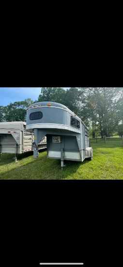 Livestock trailer