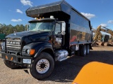 2006 MACK GRAPPLE TRUCK