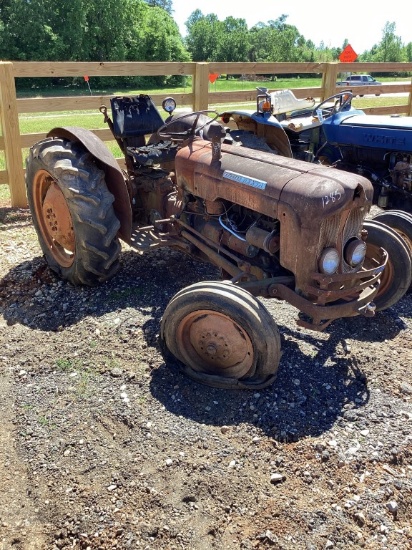 FORDSON DEXTA TRACTOR