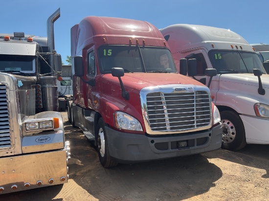 2006 PETERBILT SLEEPER  TRI-AXLE