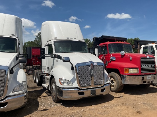 2018 KENWORTH T680 DAYCAB