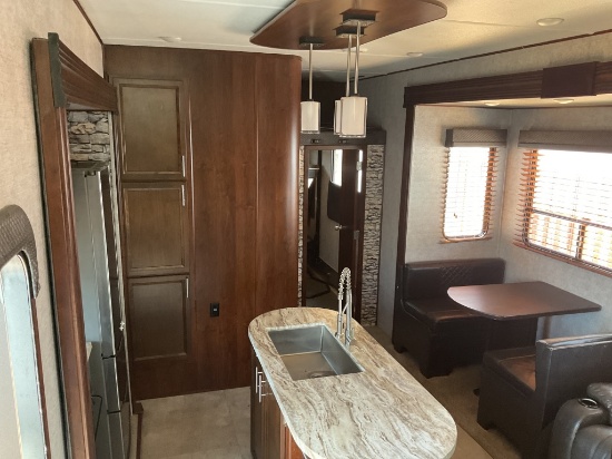 2018 VENGEANCE 5TH WHEEL CAMPER | Online Auctions | Proxibid