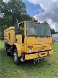 2002 STERLING SC8000 ELGIN SWEEPER