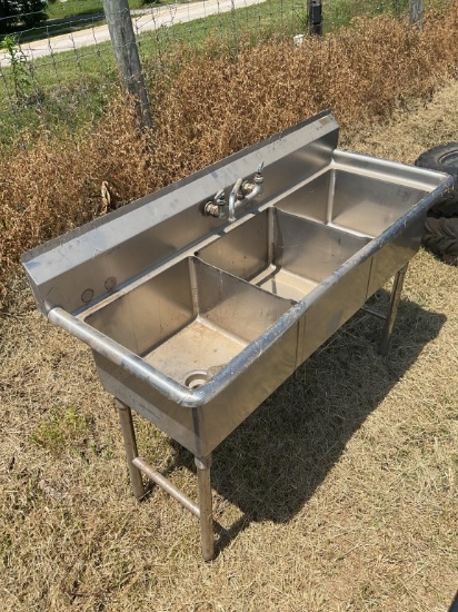 3 BARREL STAINLESS SINK