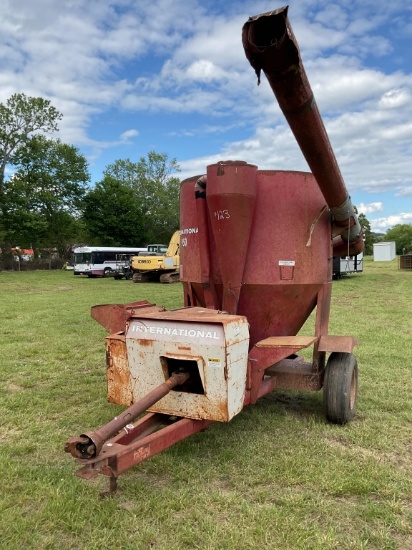 INTERNATIONAL 950