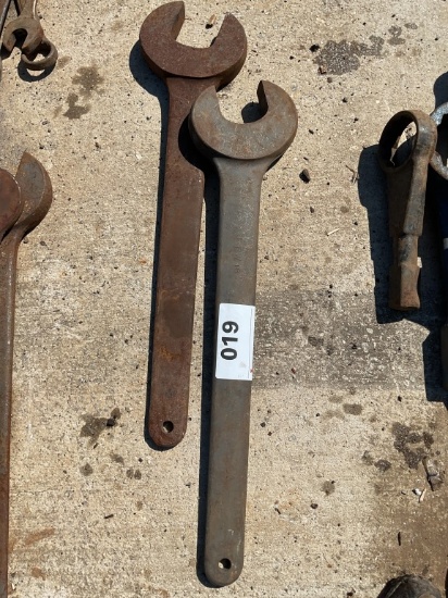 (2) WRENCHES